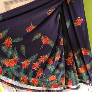 Lularoe small dipped Maxi Skirt